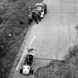 Messerschmidt_Kabinenroller_Hubschrauber-Mercedes-Ponton_Todesfall_Polizei_1965_witzhave_aUTOBAHN