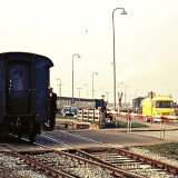 Norddeich_Hbf_Bahnubergang_Schranke_1975_DB_Deutsche_Bundesbahn_Rangieren