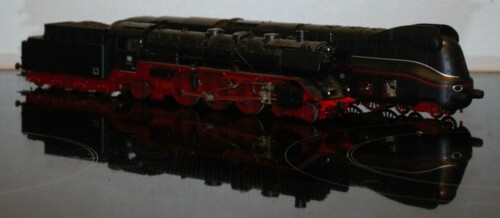 BR_03_154_Stromlinie_Versuchslok_Bausatz_Adler_Modellbaumanufaktur_Perspektiven_Dampflok_bb-5.jpg