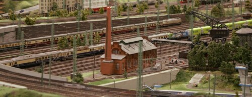Miniaturwunderland_Miwula_BR_103_E_03_TEE_E_10.3-Rheingold_Rheinpfeil-2.jpg