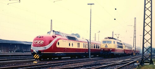 TEE_Trans_Europ_Express_BR_103_VT_11.5-1988_Lathen_Bahnhof_BR_601-2.jpg