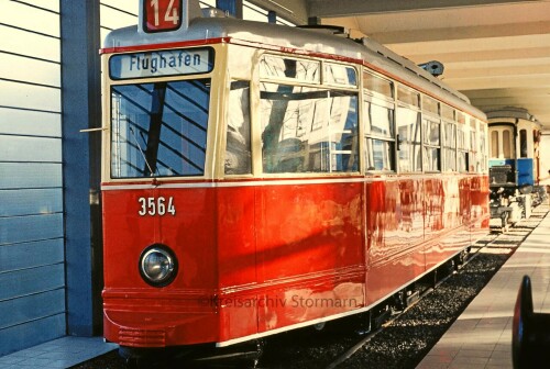 Hamburger_Strasenbahn_Flughafen_Salzgitter_LHB_Werksmuseum.jpg