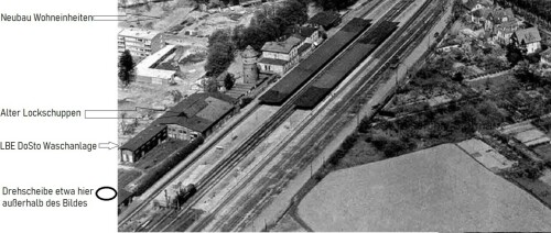 Ahrensburg_Bahnhof_Luftbild_Raimund_Marfells_1960-1.jpg