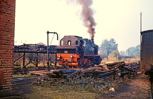 a_Stadthagen_Bahnhof_1967_Dampflok_ELNA_6-1.jpg