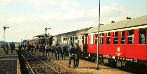 BR_050_550_Schnega_Bahnhof_1973_Kombinierter_Personen_Guterzug-3.jpg