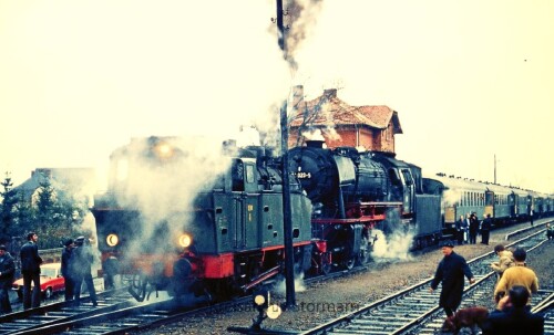 h-Stadthagen-Bahnhof-1975-Dampflok-nach-Nienstadt-3.jpg
