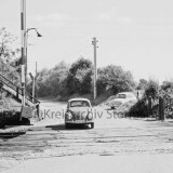 1965_Delingsdorf_Bahnubergang_VW_Kafer