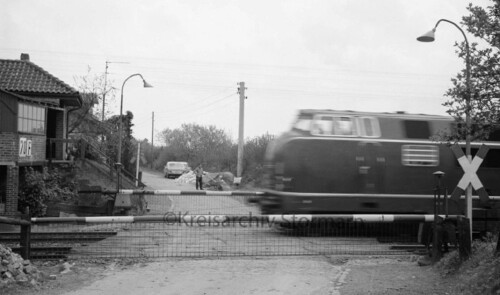 1965_Delingsdorf_Bahnubergang_V_200_DB.jpg