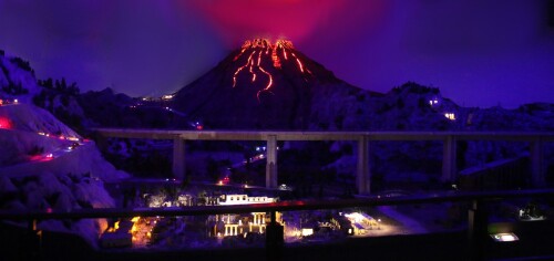 Miniaturwunderland_Miwula_Italien_Italia_Vesuv_Vulkan_Ausbruch_2024_Dez-6.jpg