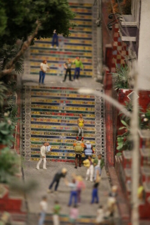 Miniaturwunderland_Miwula_Brasilien_Brasilia_in_the_streets_of_Rio__de_Janeiro_Stairway_Art_Treppenkunst-3.jpg