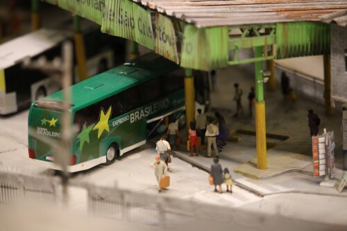 Miniaturwunderland_Miwula_Brasilien_Brasilia_in_the_streets_of_Rio__de_Janeiro_a_Busbahnhof-3.jpg