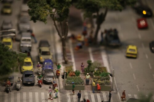 Miniaturwunderland_Miwula_Brasilien_Brasilia_in_the_streets_of_Rio__de_Janeiro_zwischen_den_Hochhausern-2.jpg