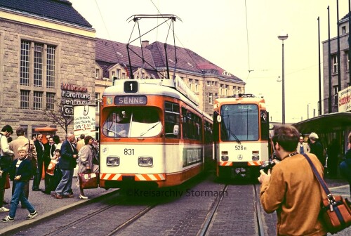 Bielefeld_Strasenbahn_Linie-1_Senne__Linie_2_Milse_1984_Hauptbahnhof.jpg