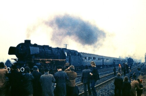 BR 012 063 Deutsche Bundesbahn 1973 Dransfeld Bahnhof Dampflok (1)