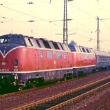 Hamm_Hauptbahnhof_1983_BR_220_075_V_200_007_033_Deutsche_Bundesbahn_DB_Sonderzug_Nostalgiefahrt