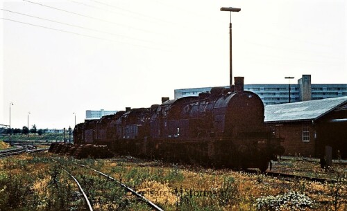 BR_78_Lubeck_Hauptbahnhof_1969_Verschrottung_Dampflokomotiven.jpg
