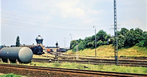 Lubeck_Dampfzug_Dampflok_Hauptbahnhof_1969_Wasserturm.jpg
