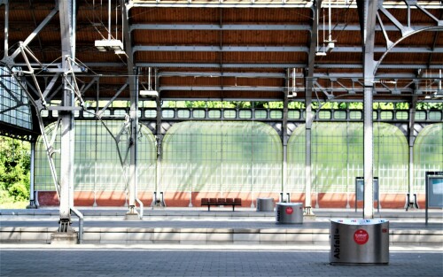 Lubeck_Hauptbahnhof_Regional-Express_20230608_Bahnhofshalle-2.jpg
