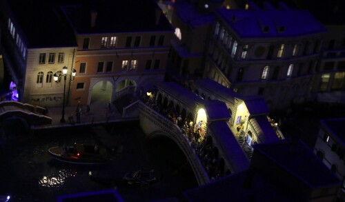Miniaturwunderland_Venice_Venedig_Weltkulturerbe_MiWuLa_Modellbahn_H0-_nachts_Carneval-10.jpg