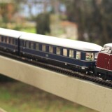 Marklin_Trix_V_200_002_Prototyp_H0_blauer_Enzian_F-Zug-1