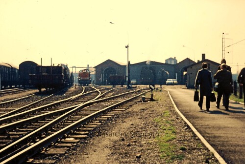 Bahnhof_Lengerich_1974_Lokschuppen_V_132_TWE_Teuteburger_Wald_Eisenbahn.jpg