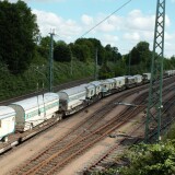 2023_Zirkus_roncalli_Wagen_auf_Zug-4