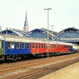 Kakadu_Halbspeisewagen_doppelt_duo_BR_218_1980_Lubeck_hauptbahnhof