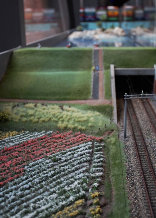 o_Miwula_Miniaturwunderland_Hamburg_Brucke_Strecke_um_die-Welt-6.jpg
