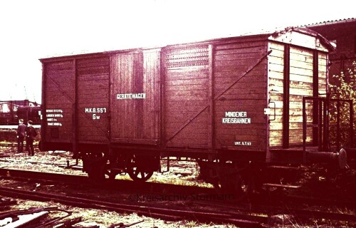 MindeN_Bahnhof_Friedrich_Wilhelm_Strase_1966_Mindener_Kreiseisenbahn_Guterwagen.jpg