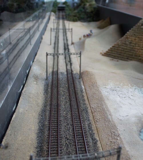 u_Miwula_Miniaturwunderland_Hamburg_Brucke_Strecke_um_die_Welt_Wuste_Agyptens-2.jpg