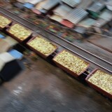 x_Miwula_Miniaturwunderland_Hamburg_Brucke_Strecke_indisches_Armenviertel-2