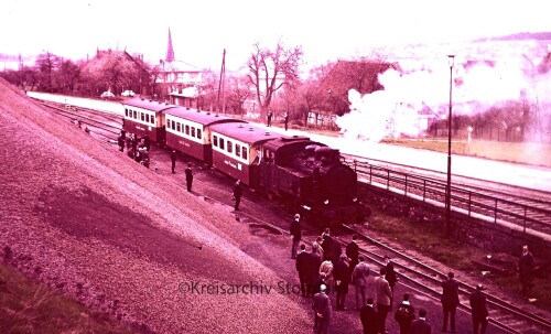 Kleinenbremen_Bahnhof_Dampflok_1966_Mindener_Kreiseisenbahn_Lokschuppen_a.jpg