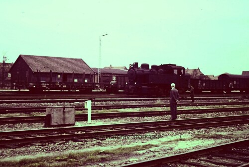 Uchte_Bahnhof_1966_Mindener_Kreiseisenbahn_Dampflok.jpg