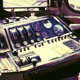ET_430_ET_30_111_Fuhrerstand_Bedienung_Fahrhebel_Instrumente_Neubeckum_Bahnhof_1984_Sonderfahrt_purpurrot---Kopie