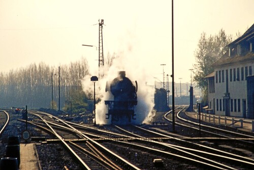 BR_042_208_osnabruck_Hbf_Bahnhof_1974.jpg