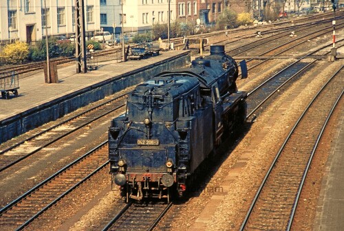 BR_042_208_osnabruck_Hbf_Bahnhof_1974_c.jpg