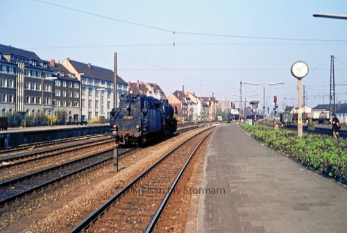 BR_042_208_osnabruck_Hbf_Bahnhof_1974_e.jpg