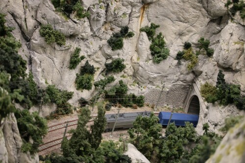 Miniaturwunderland_France_SNCF_MiWuLa_Modellbahn_H0_Z_Gebirge-1d.jpg