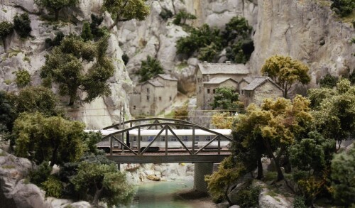 Miniaturwunderland_France_SNCF_MiWuLa_Modellbahn_H0_Z_Gebirge-3.jpg