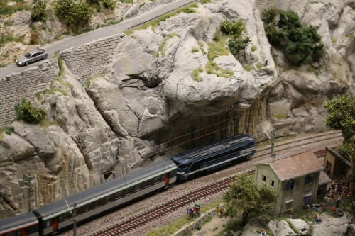 Miniaturwunderland_France_SNCF_MiWuLa_Modellbahn_H0_ca-1.jpg