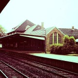 Travemunde_Bahnhof_Bahnhofsgebaude_Jugendstil_Bahnsteig_Deutsche_Bundesbahn_1966---Kopie