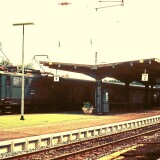 BR_145_167_E_44_Hollentalbahn_Titisee_Bahnhof_Schienen_Schneepflug_1972_DB_Deutsche_Bundesbahn
