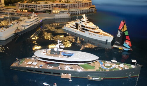 Monaco_grose_Luxusyachten_Miniaturwunderland_Miwula_H0_Modellanlage_Modellbau-1.jpg
