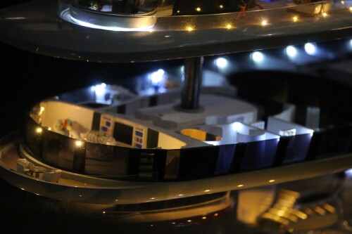 Monaco_grose_Phantasie_phantasy_Luxusyacht_Miniaturwunderland_Miwula_H0_Modellanlage_Modellbau-12.jpg