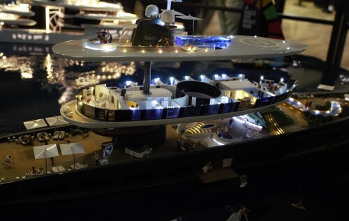 Monaco_grose_Phantasie_phantasy_Luxusyacht_Miniaturwunderland_Miwula_H0_Modellanlage_Modellbau-2.jpg