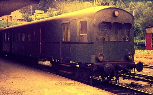 Steuerwagen_ES_85_ES85_VK_1973_Bahnhof_neustadt_schwarzwald_b.jpg