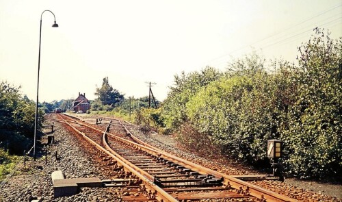 Bahnhof_Niendorf_Ostsee_1974_Travemunde_LBE_Schienenbus_VT_798_Uerdinger-5.jpg