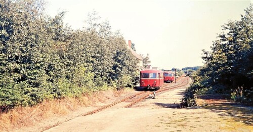 Bahnhof_Niendorf_Ostsee_1974_Travemunde_LBE_Schienenbus_VT_798_Uerdinger-7.jpg