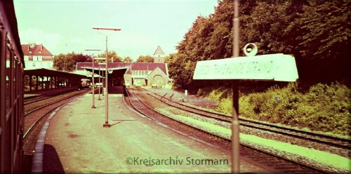 Bhanhof_Travemunde_Strand_Bahnsteig_1966_Klaus-Dieter_Schwerdtfeger-1.jpg