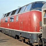 BR_220_050_Eilzug_Molln_Bahnhof_1980_Silberlinge-1
